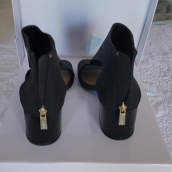 Kenneth Cole sandals - Picture 4 of 9